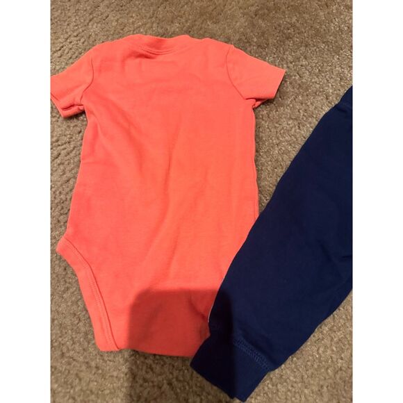NWOT Carter's Boys "Little Brother" Two Piece Outfit (Top/Buttom) Size 9 Months - Picture 9 of 9